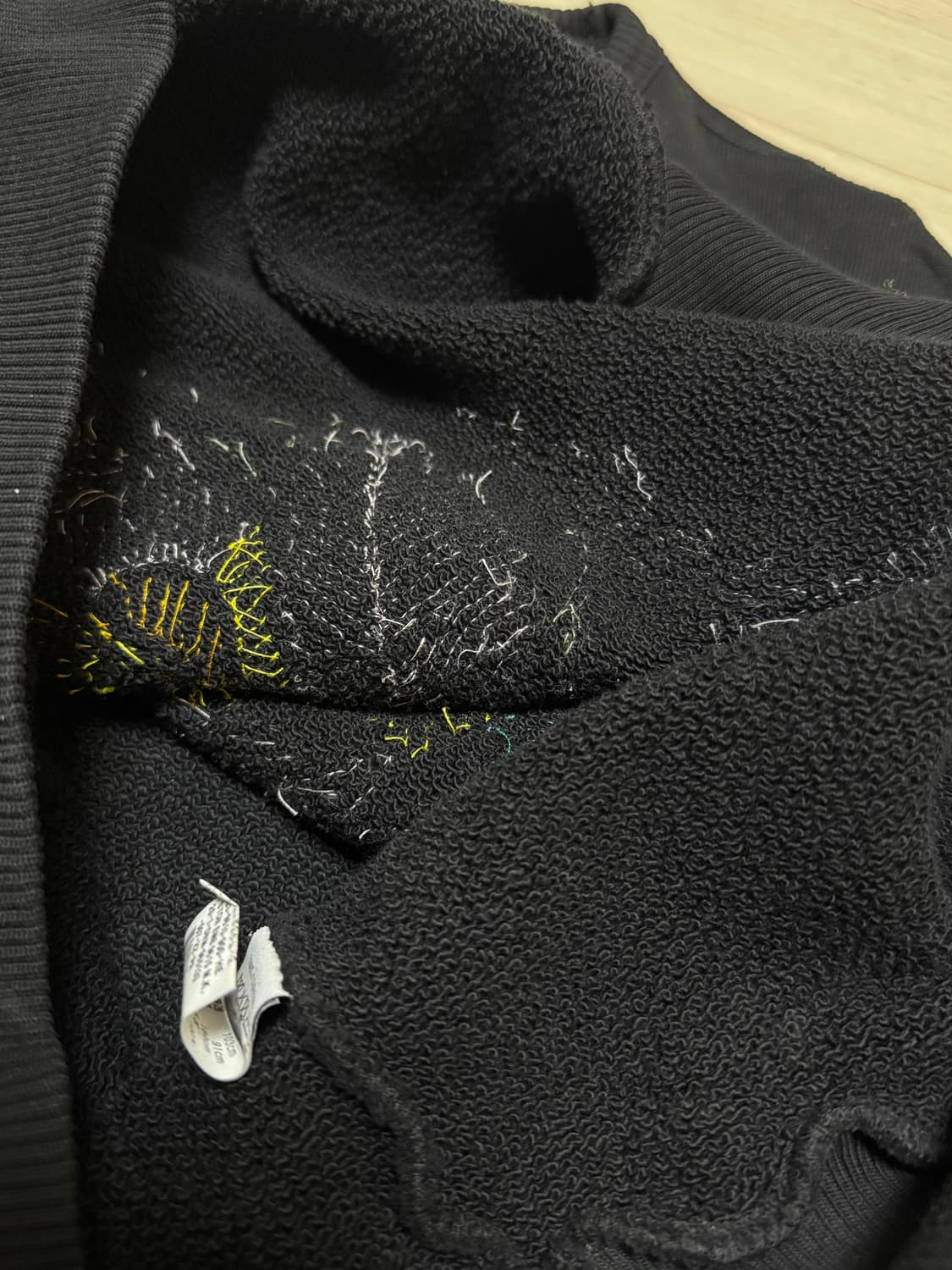 드리스반노튼 플라워 비즈 맨투맨 L 상품이미지5