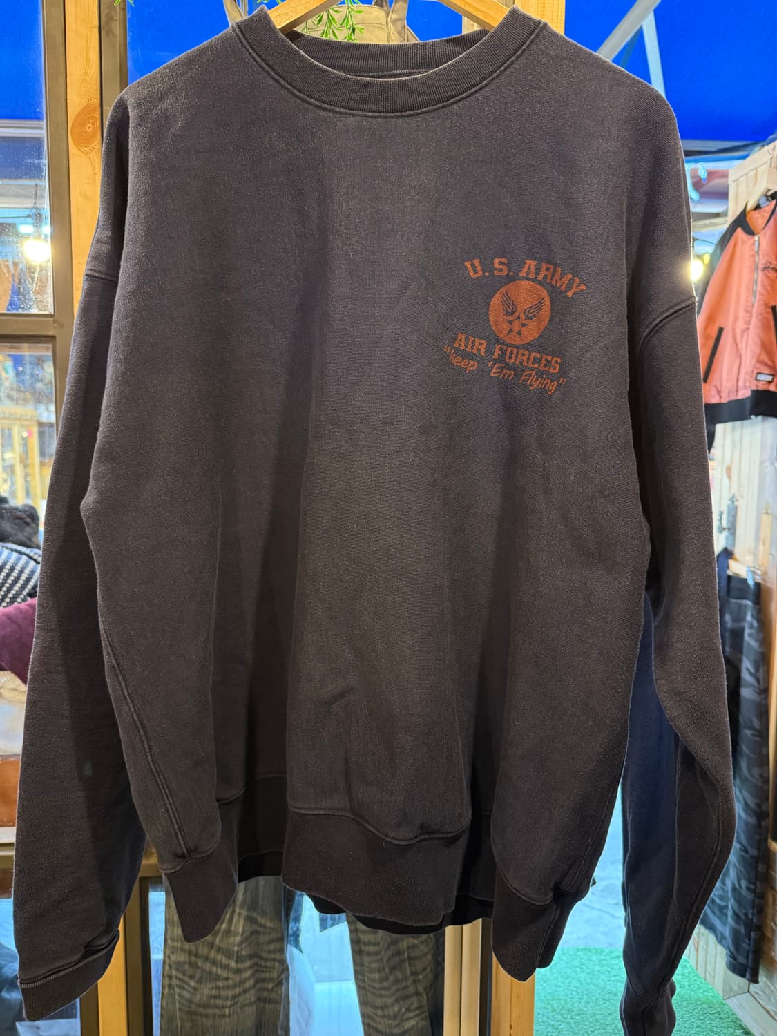 아웃스탠딩 플라잉타이거 맨투맨 상품이미지1