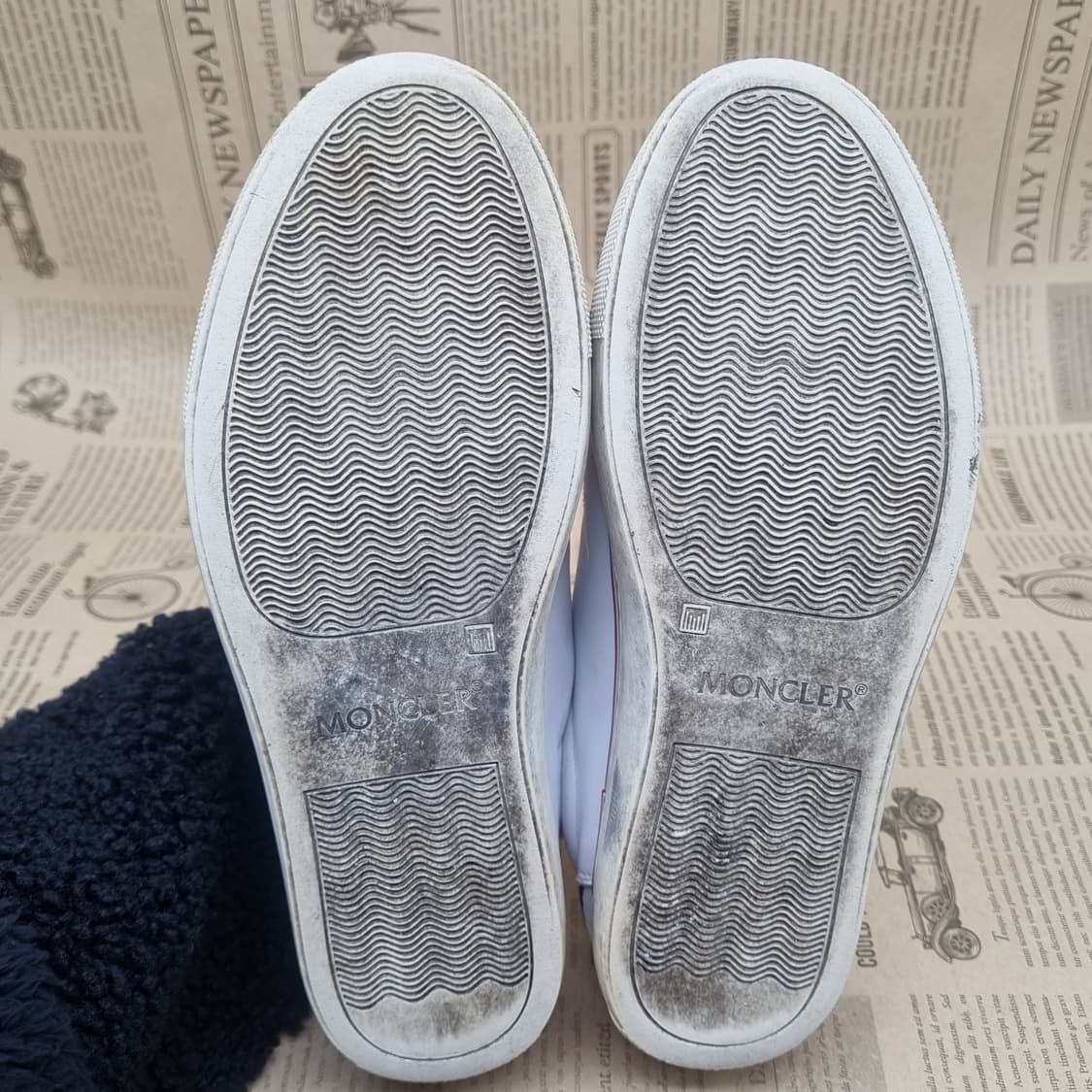 몽클레어 레더 화이트 스니커즈225 상품이미지3