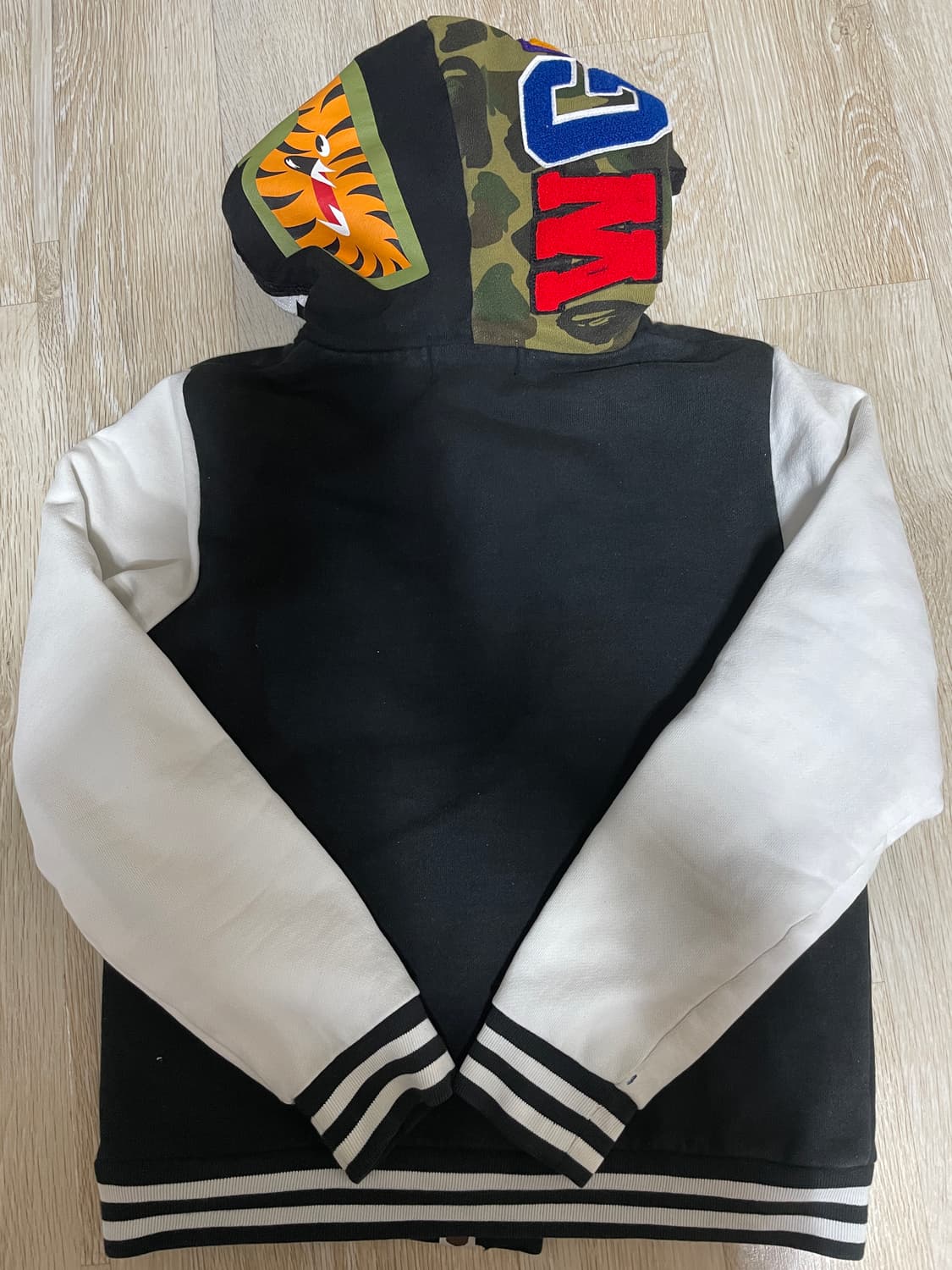 베이프 샤크 바시티 상품이미지4