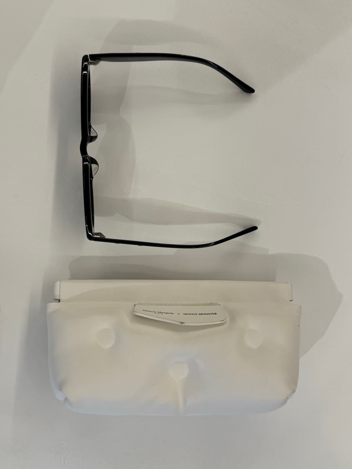 젠틀 몬스터 x 메종 마르지엘라 MM204 블랙 그레이 상품이미지2