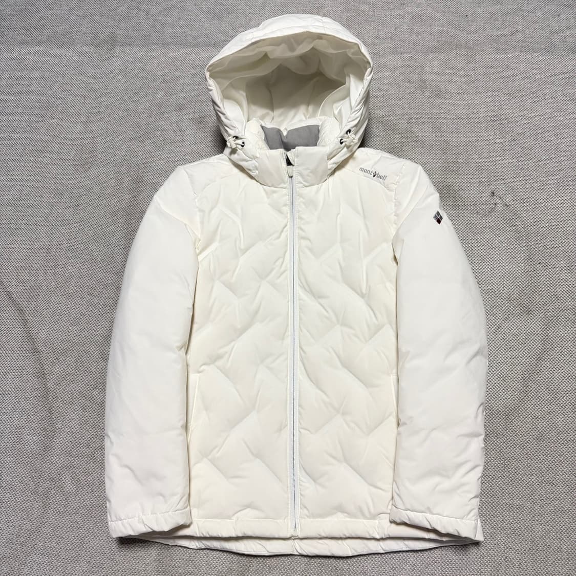 몽벨 우먼스 고주파다운 경량 패딩자켓 상품이미지1