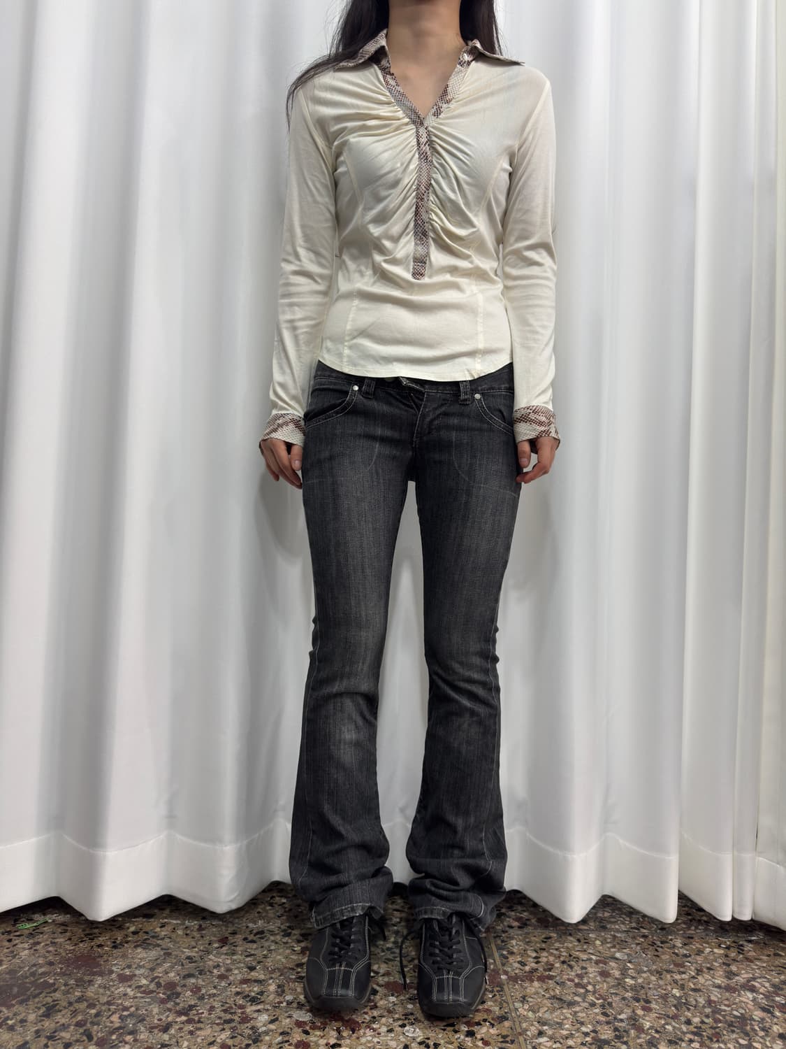 pupula leopard detail shirring slim top 상품이미지4