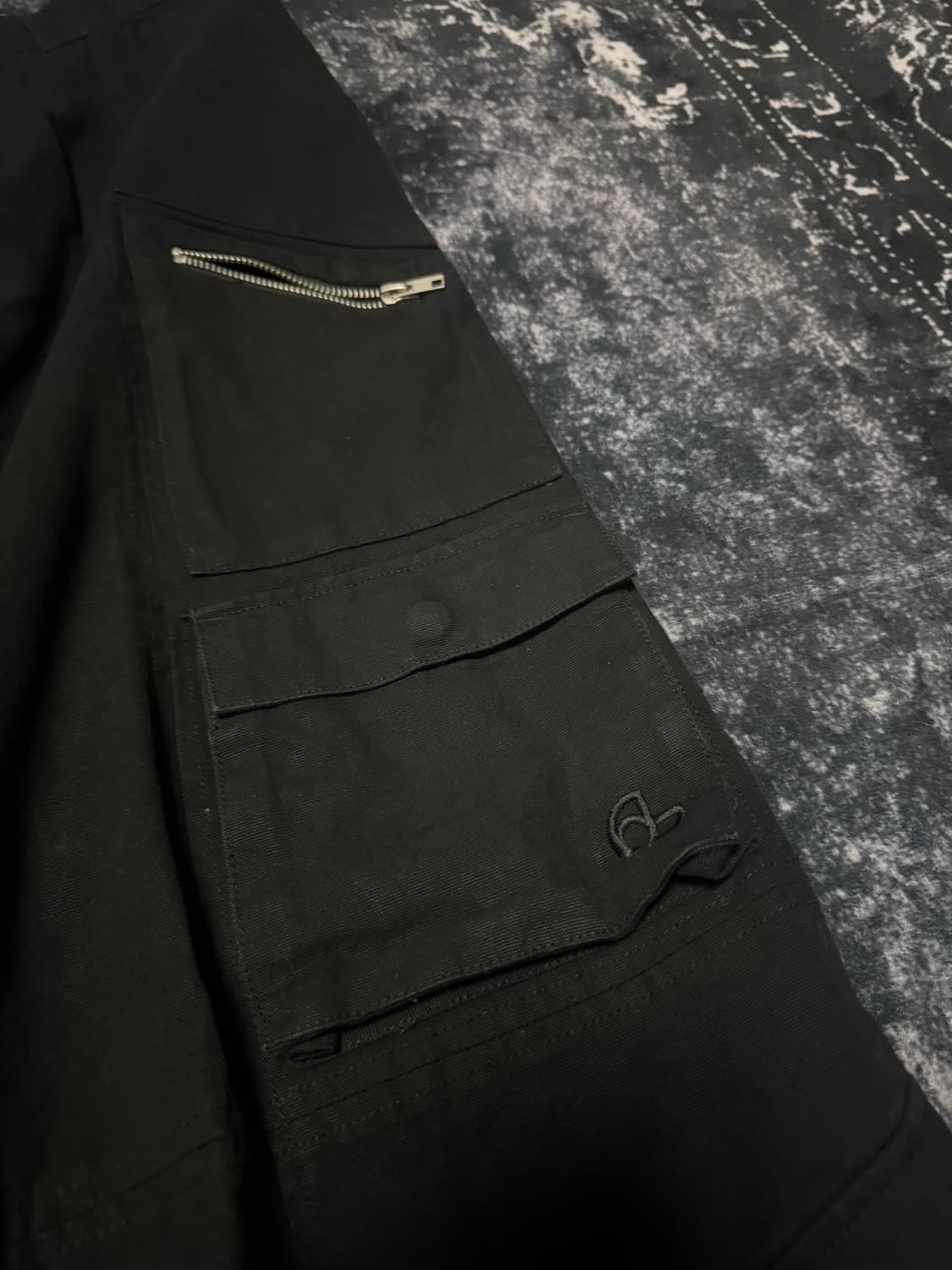 MULTI POCKET CARGO PANTS - BLACK 상품이미지3