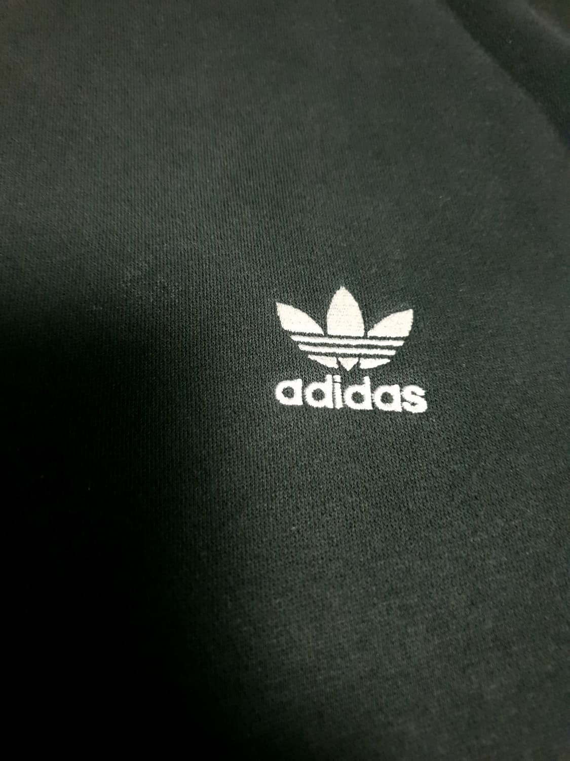 아디다스 락업 테크 트레포일 기모 맨투맨 블랙 (L) 상품이미지4