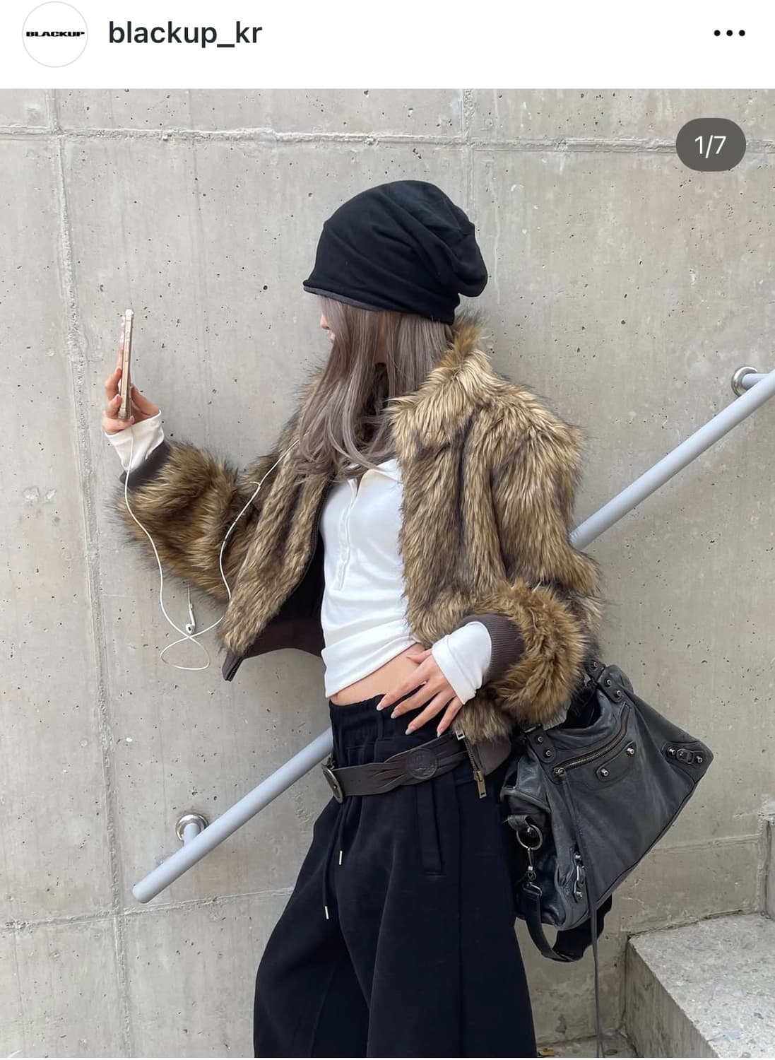 새거급처)블랙업 라뷰 투톤 하이넥 퍼자켓 퍼 점퍼 보헤미안서울 미스치프 상품이미지1