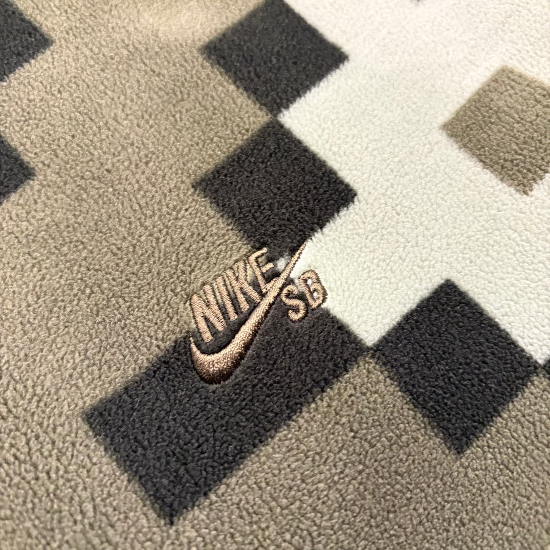 [XL] 나이키 SB 픽셀 카모 플리스 맨투맨 C987 상품이미지4