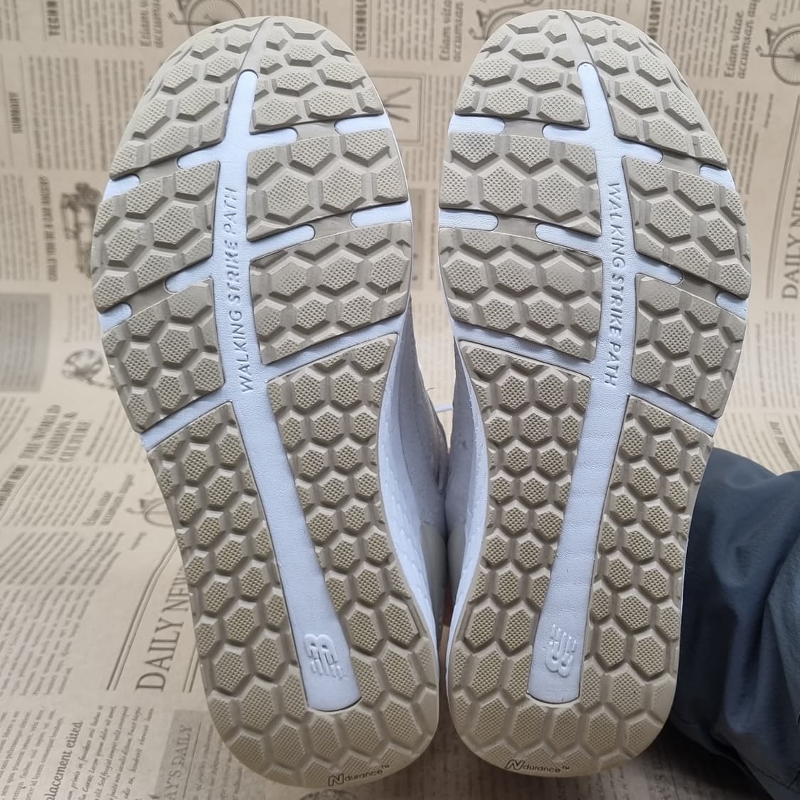 뉴발란스 프레쉬폼 워킹화250 상품이미지3