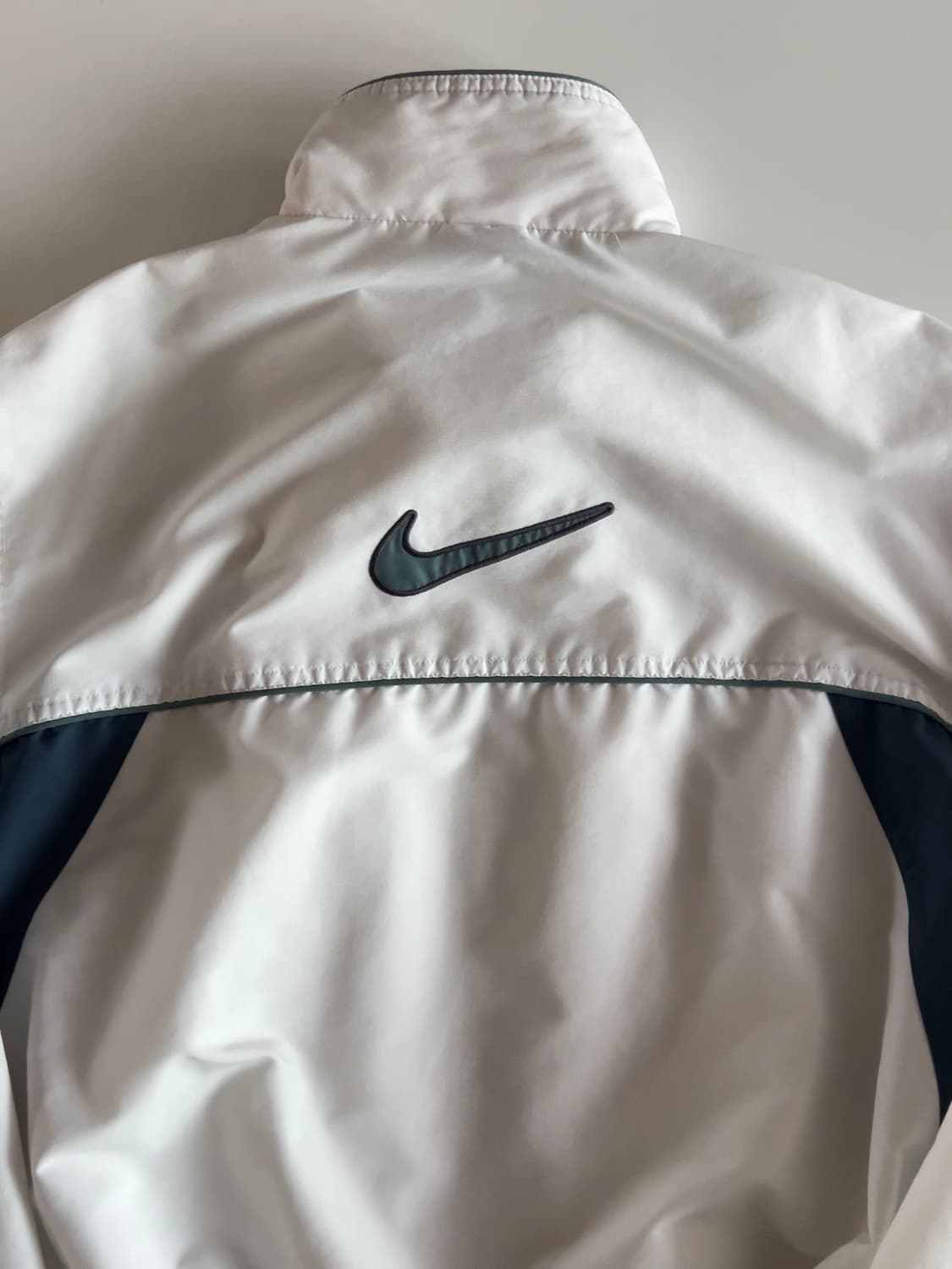 나이키 화이트 올드스쿨 바람막이 자켓 M 상품이미지6