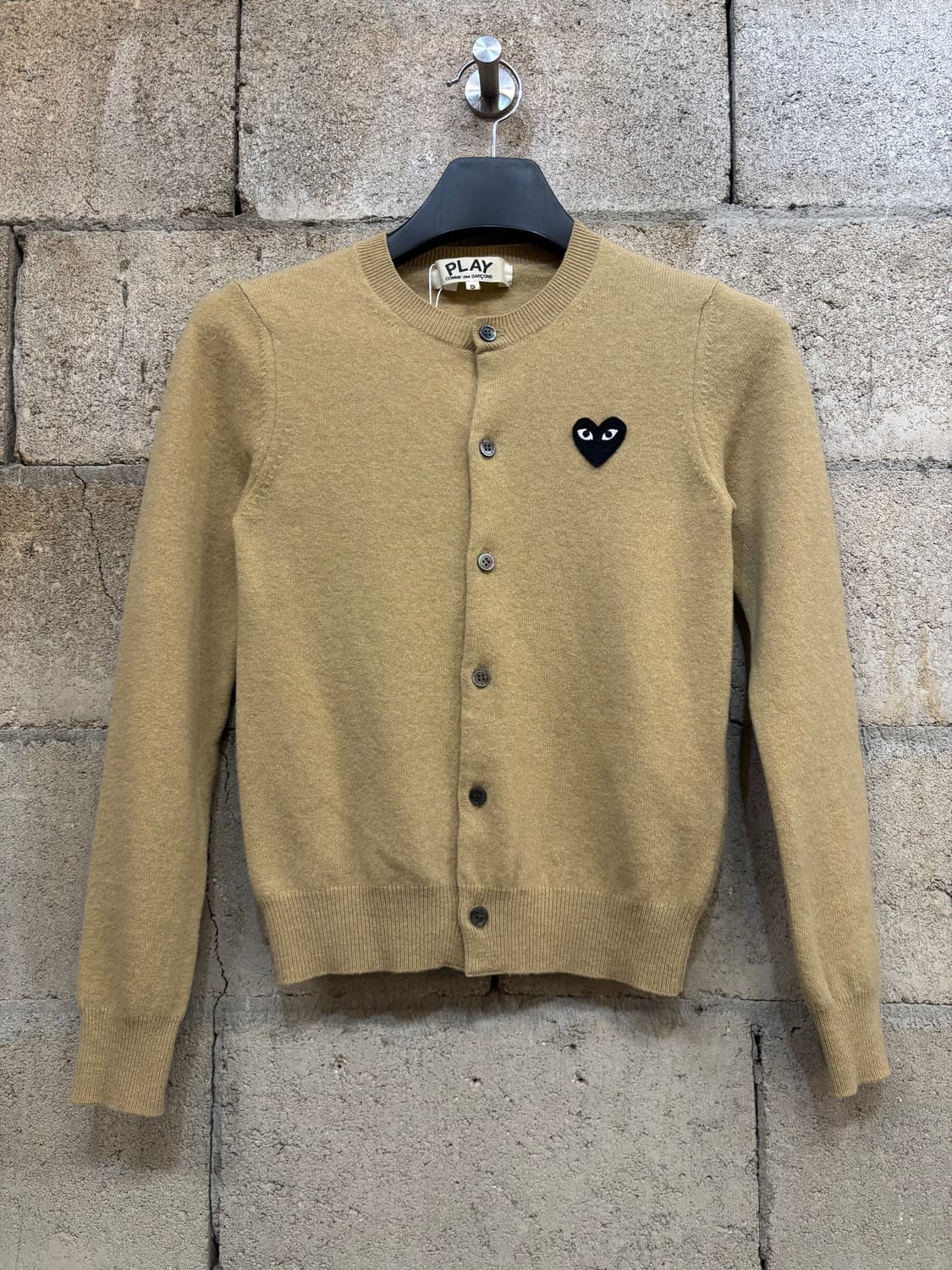 꼼데가르송 블랙 하트 니트 가디건 상품이미지1