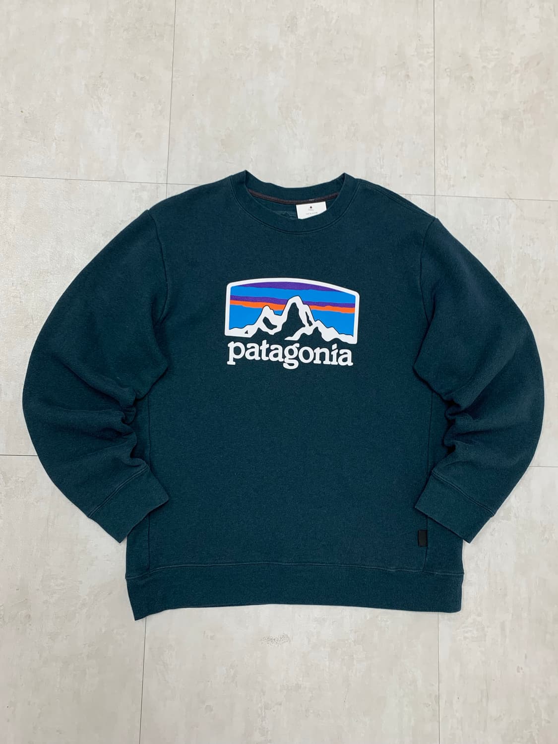 파타고니아 청록 맨투맨 #623 상품이미지1