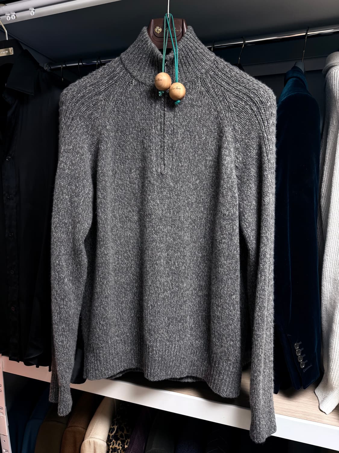 (명작,강추👍)로로피아나 베이비 캐시미어 집업 스웨터 니트 상품이미지2