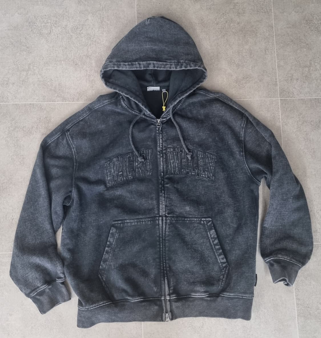 (새상품) 와키윌리 빅 아플리케 워싱 후드집업 차콜 상품이미지1