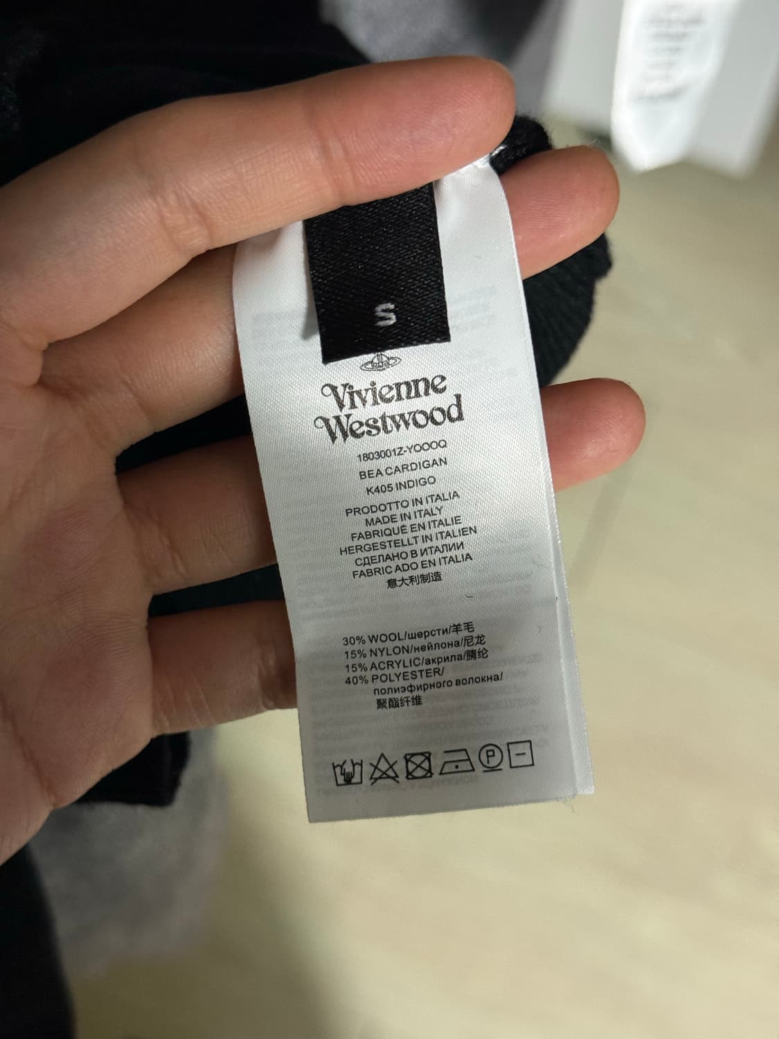 비비안웨스트우드 블랙 가디건 S 상품이미지4