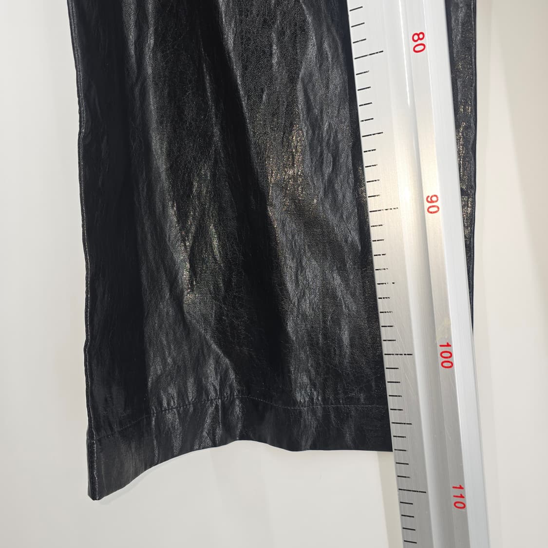 블랙 광택 와이드 인조 레더 팬츠 상품이미지5