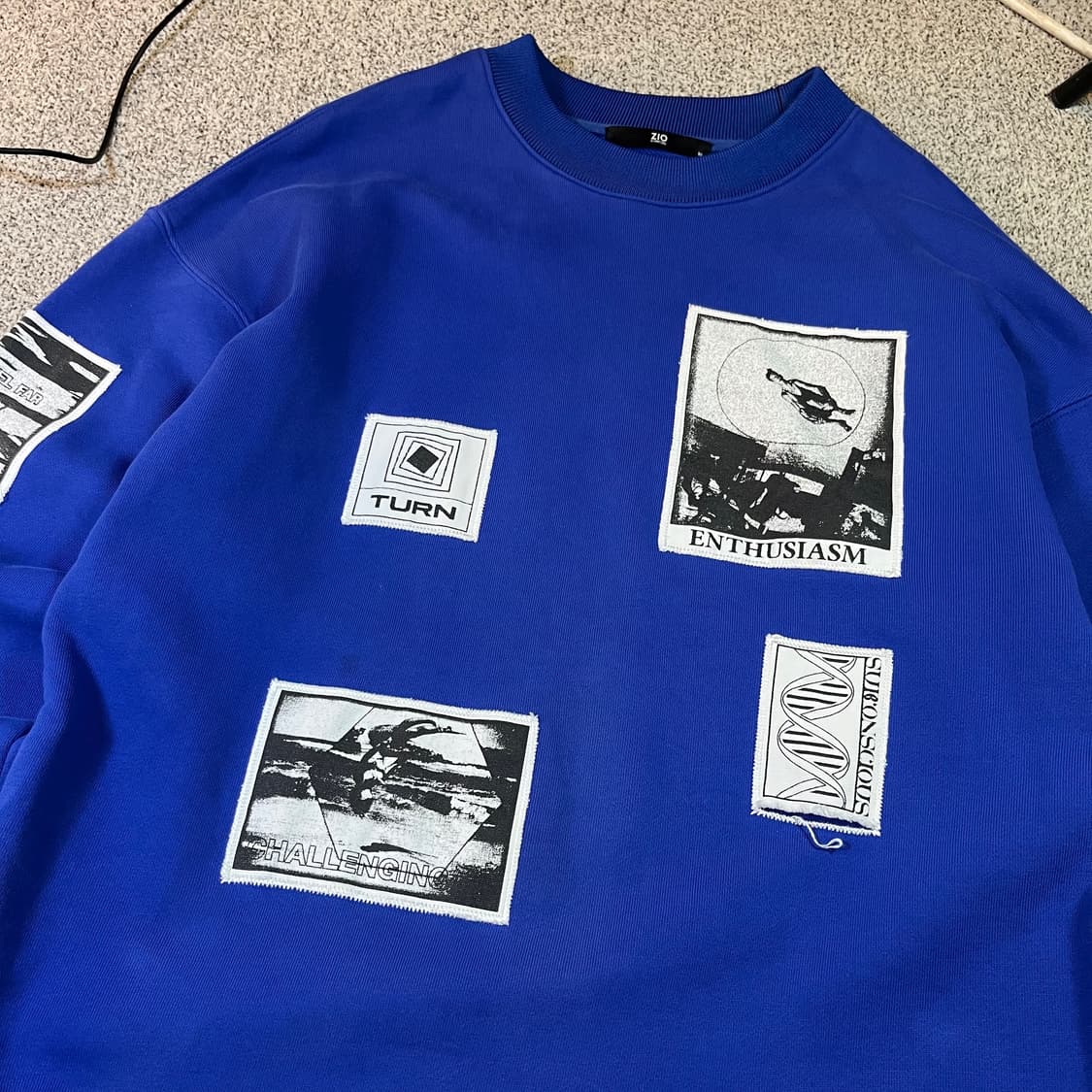 지오송지오 패치 프린팅 스웻셔츠 상품이미지2