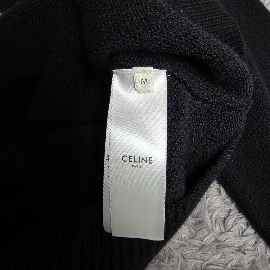 {클로젯}[M][더소뇨 풀구성]셀린느 트리오페 캐시미어 하프 집업 니트 상품이미지4