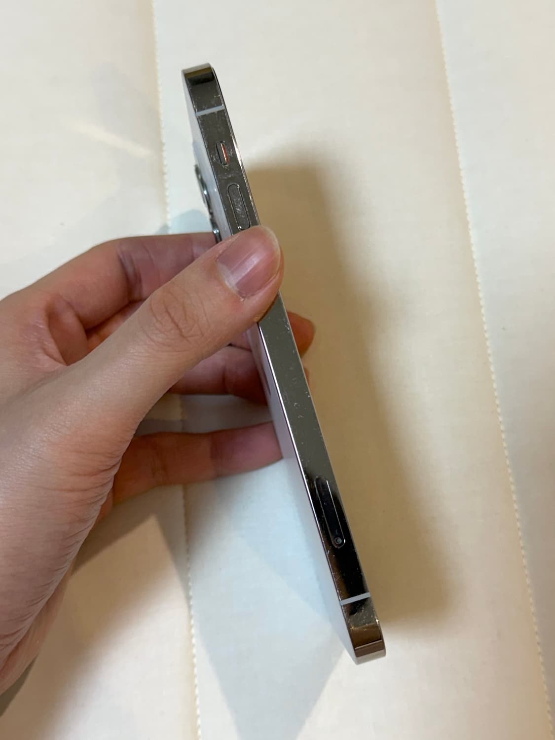 아이폰 12 Pro 256GB 실버 색상 상품이미지4