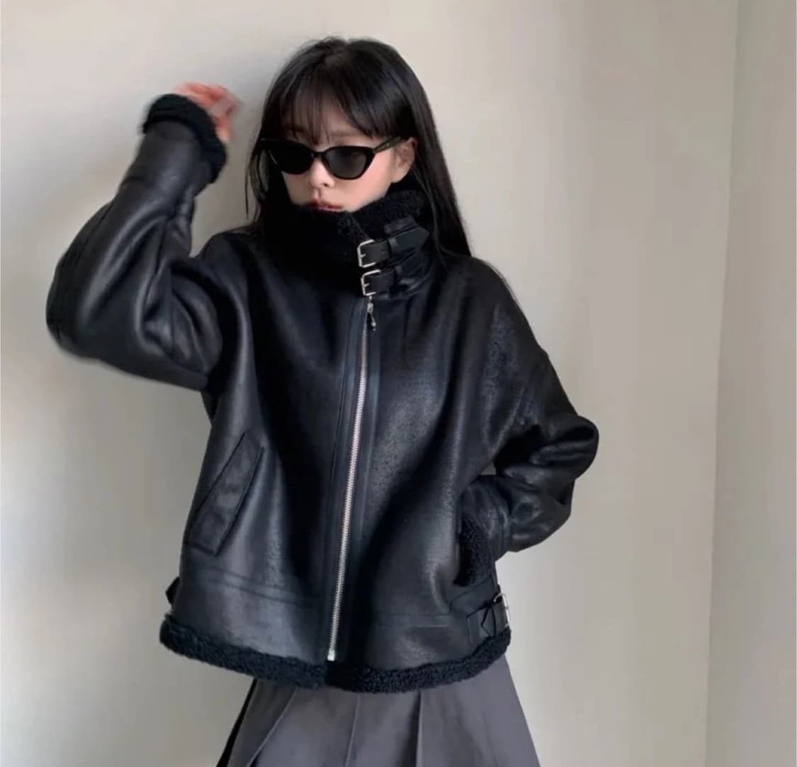 영앤리치 블랙 무스탕 고퀄 상품이미지2