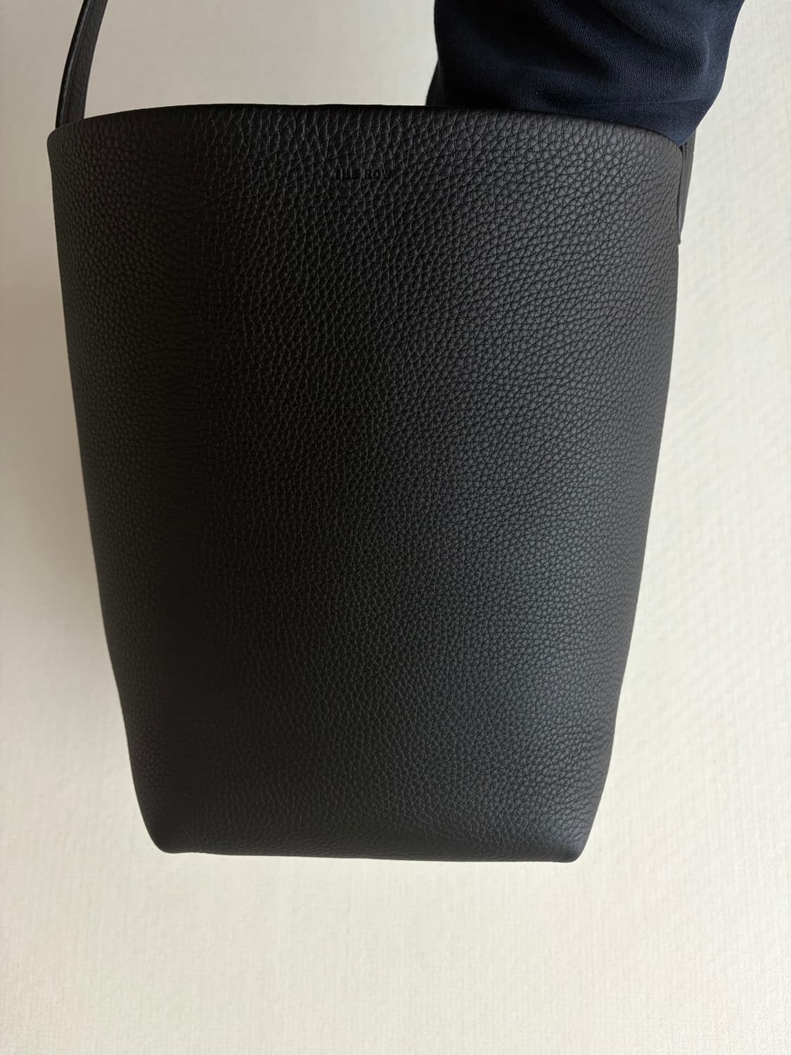 더로우 the row 파크백 미듐 블랙 상품이미지2