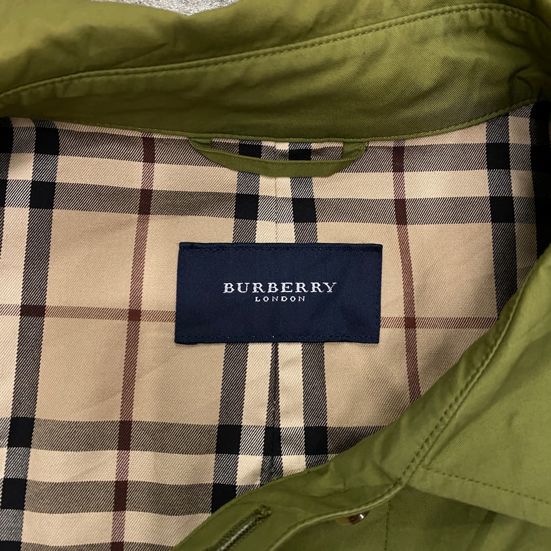 버버리 사파리 자켓  상품이미지3