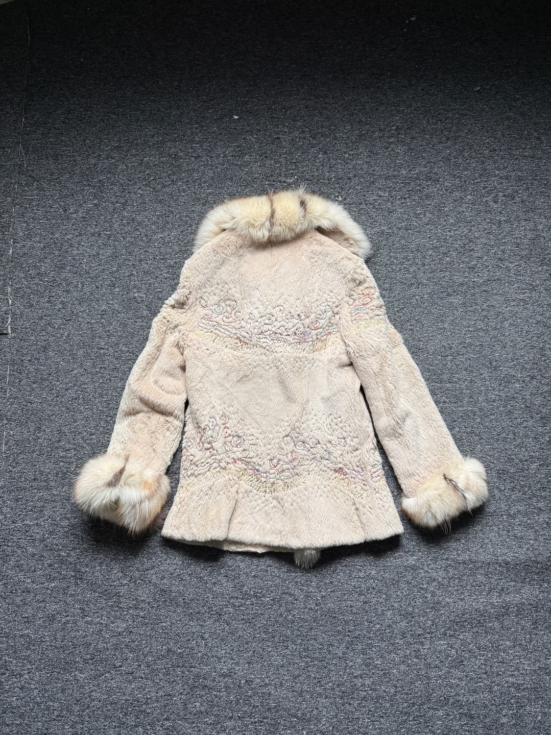 빈티지 비즈 퍼 자수 자켓 상품이미지8