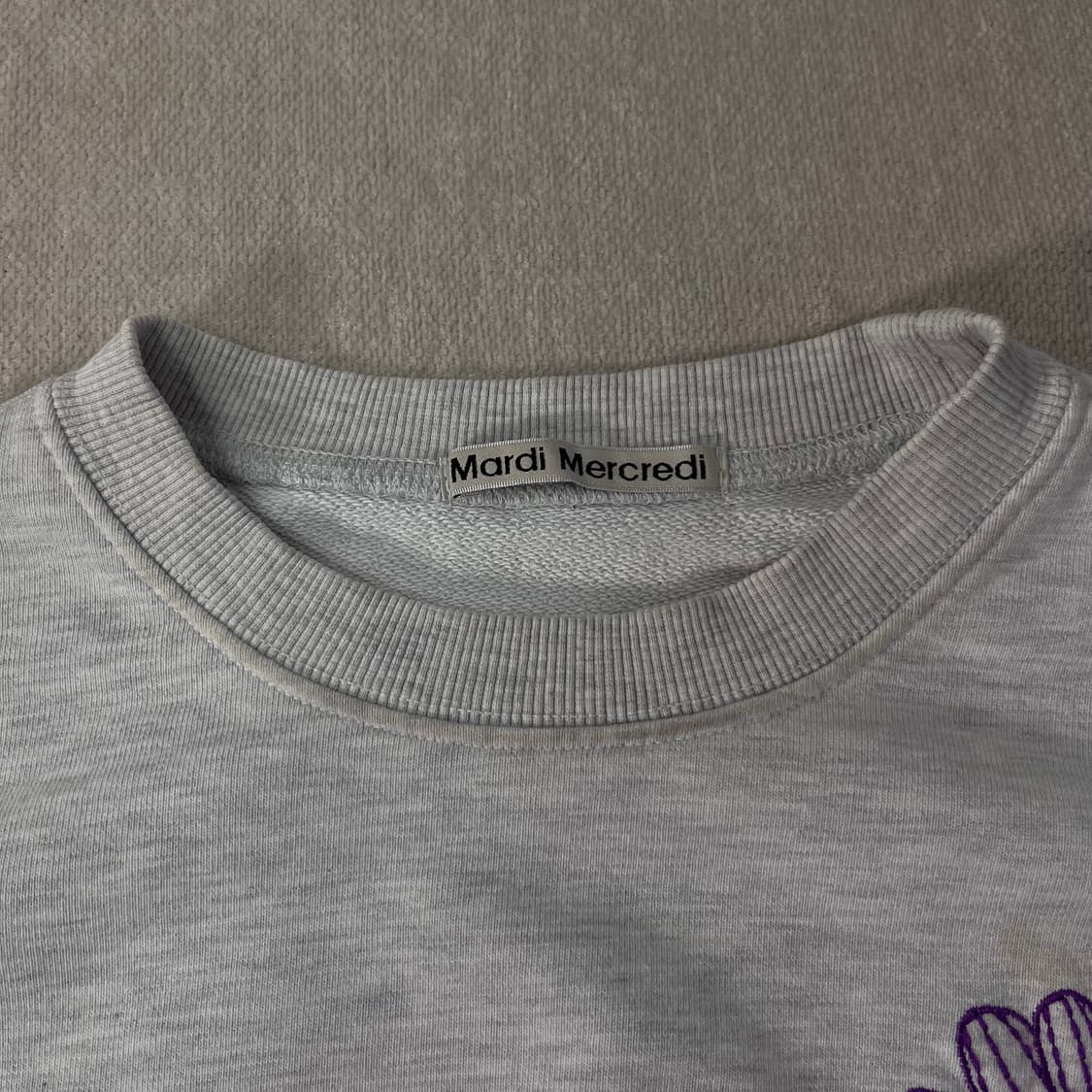 100 마르디 메크르디 자수 맨투맨 상품이미지3