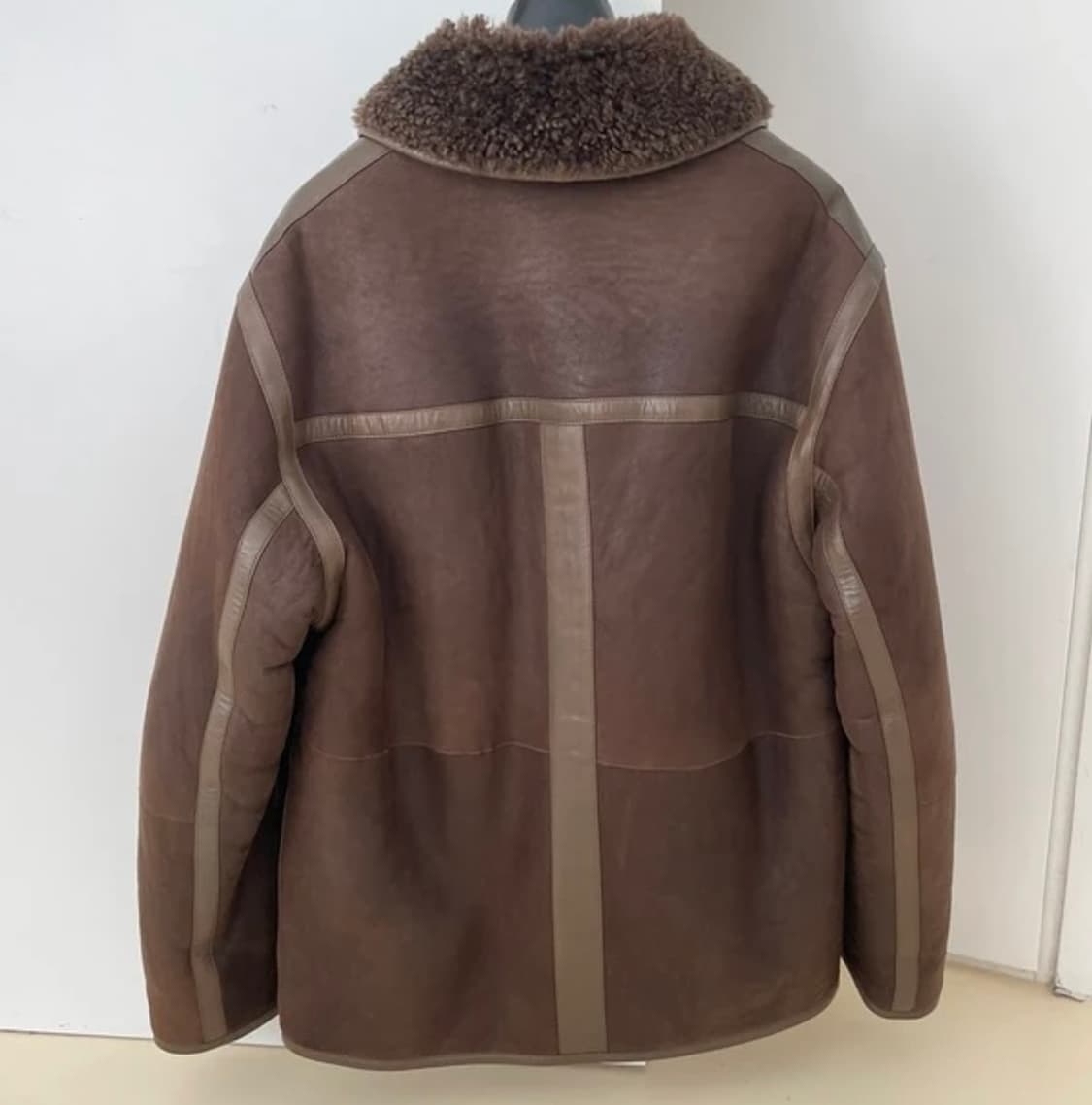 르메르 리버시블 무스탕 48사이즈 상품이미지7