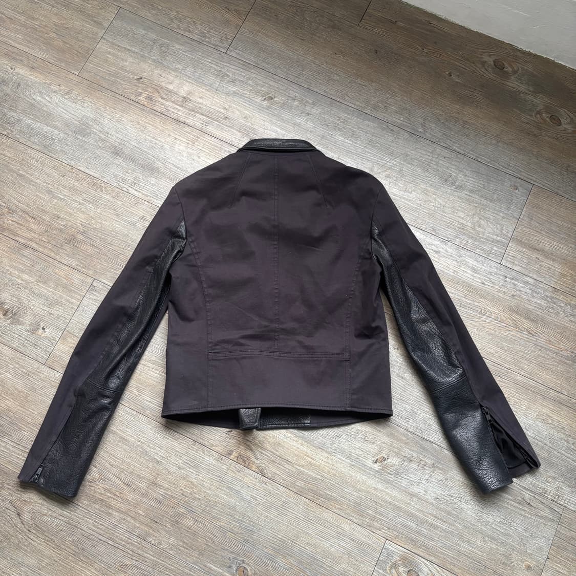 Theory 띠어리 레더 재킷 상품이미지2