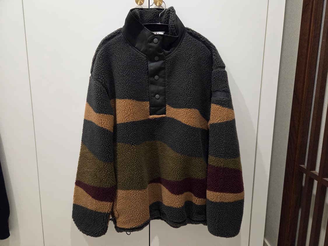 신품급_(M)에이글 AIGLE 플리스 카모 패턴 풀오버 상품이미지1