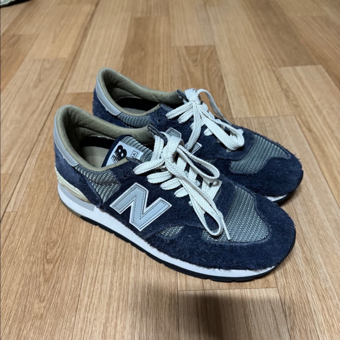 뉴발란스 칼하트 990v1 270 상품이미지2