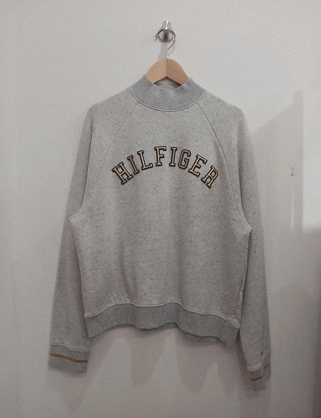 타미힐피거 맨투맨 상품이미지1