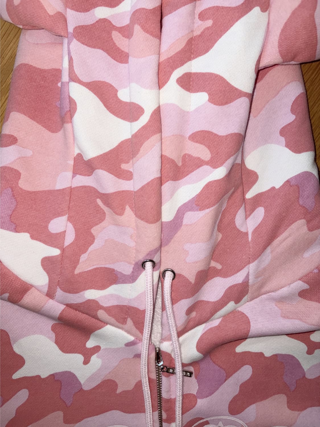 베메클 베이비메탈클럽 베어 핑크 카모 후드집업 상품이미지3