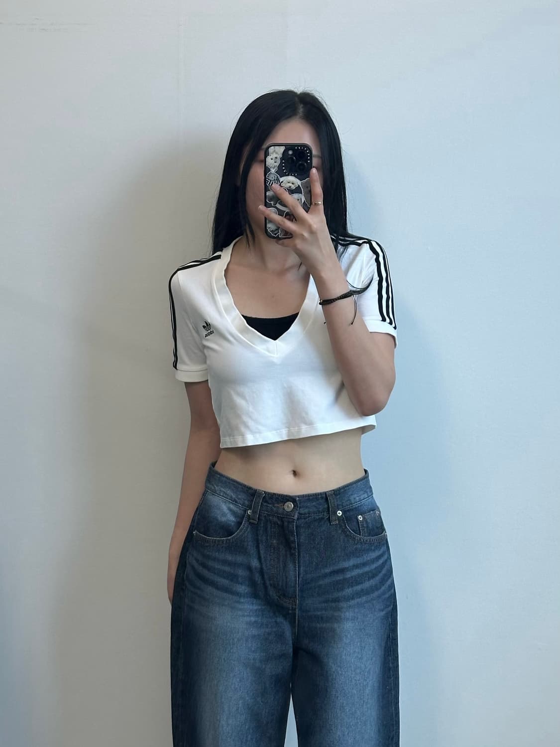 아디다스 트레포일 화이트 브이넥 반팔 티셔츠 상품이미지1