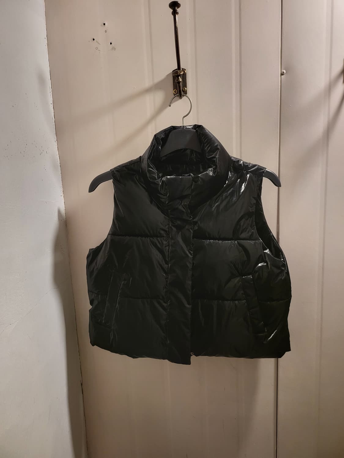 무신사 스탠다드 글로시 패딩 조끼 상품이미지1