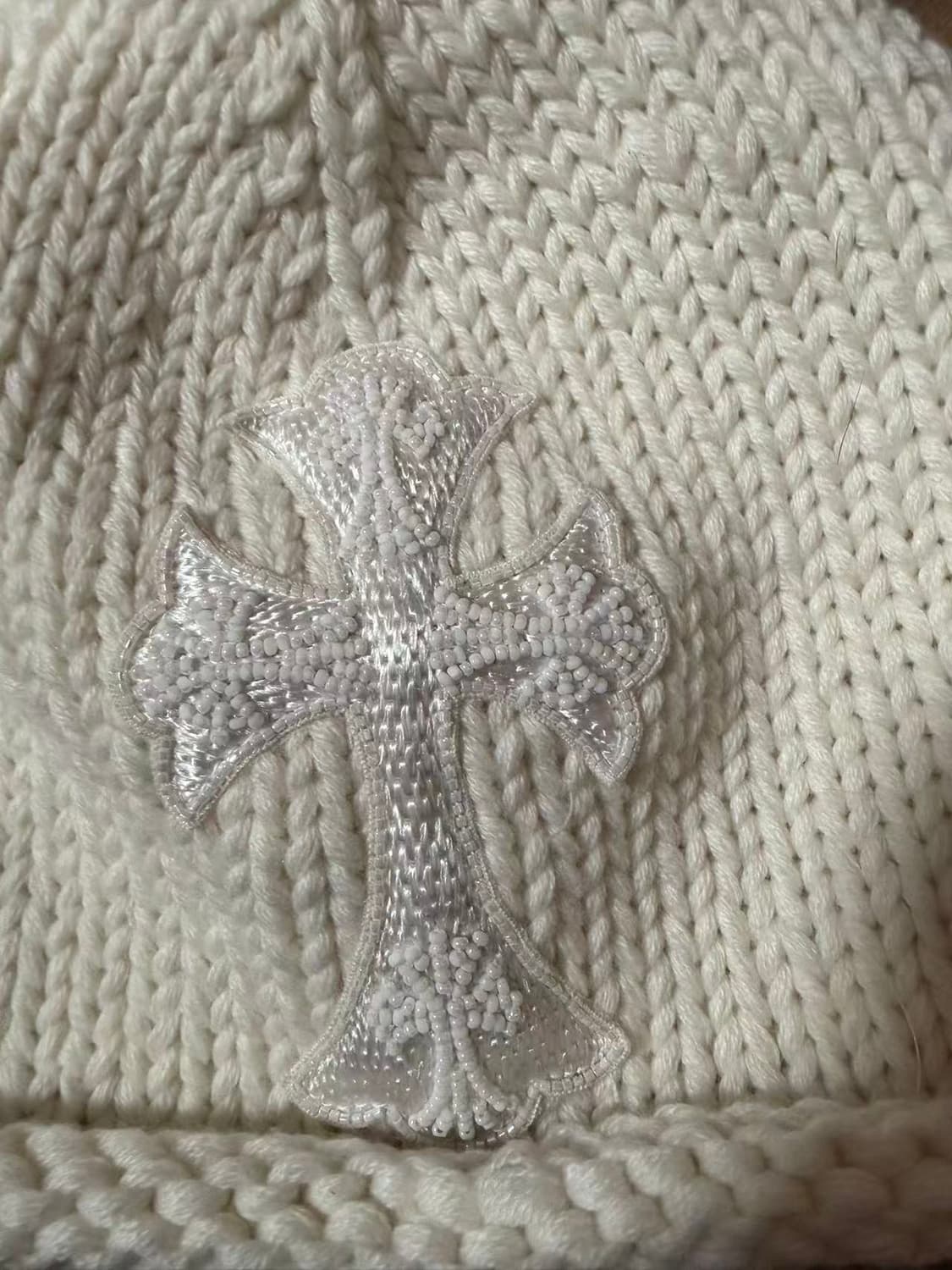 크롬하츠 비즈 크로스 비니 화이트 상품이미지2