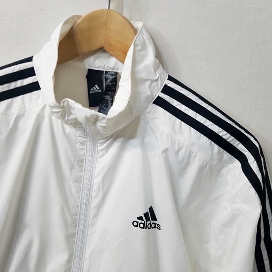 아디다스 기모 바람막이 점퍼 화이트 상품이미지4