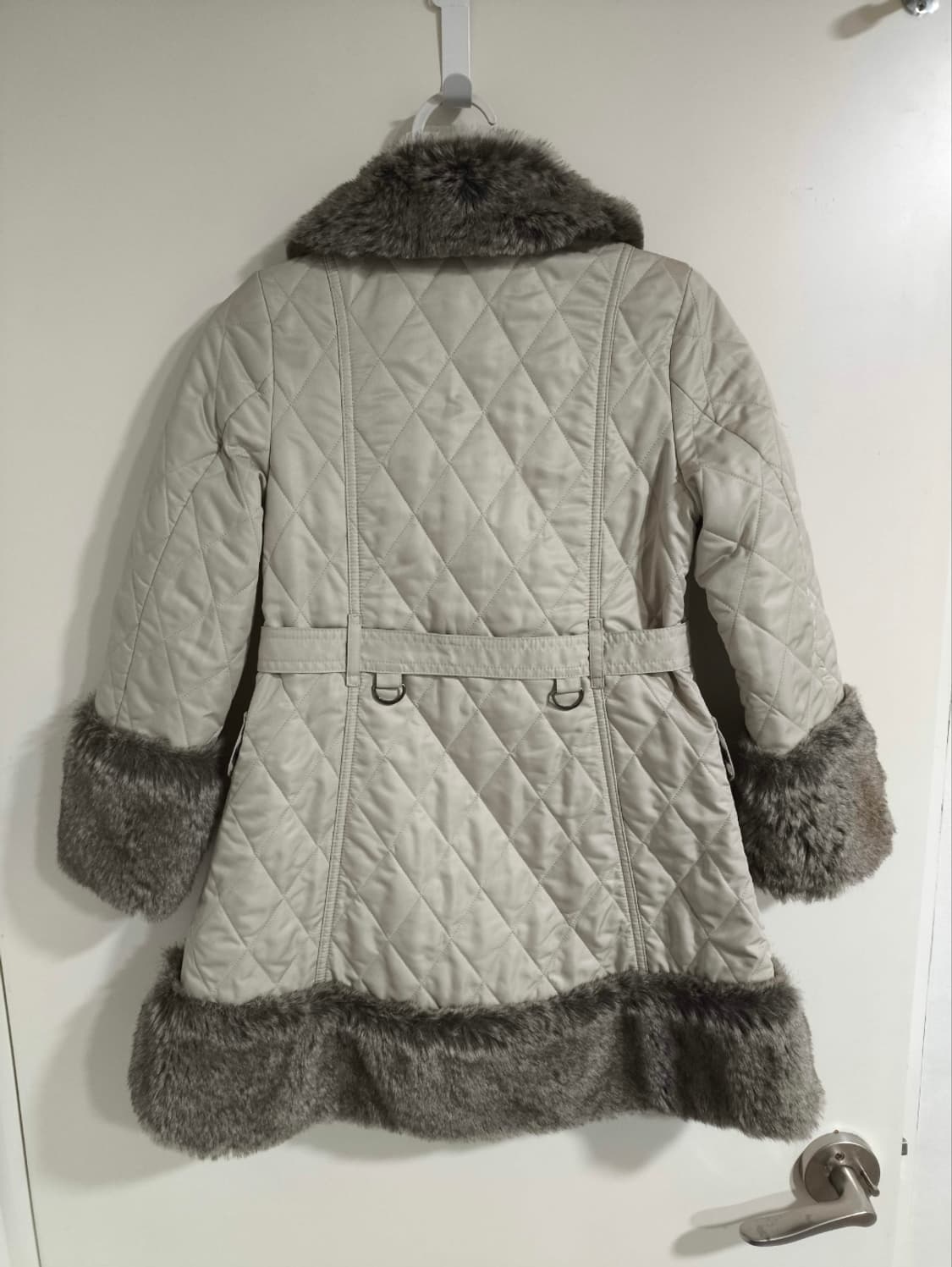 8Y 버버리 키즈 퀼팅 트리밍 코트 상품이미지4