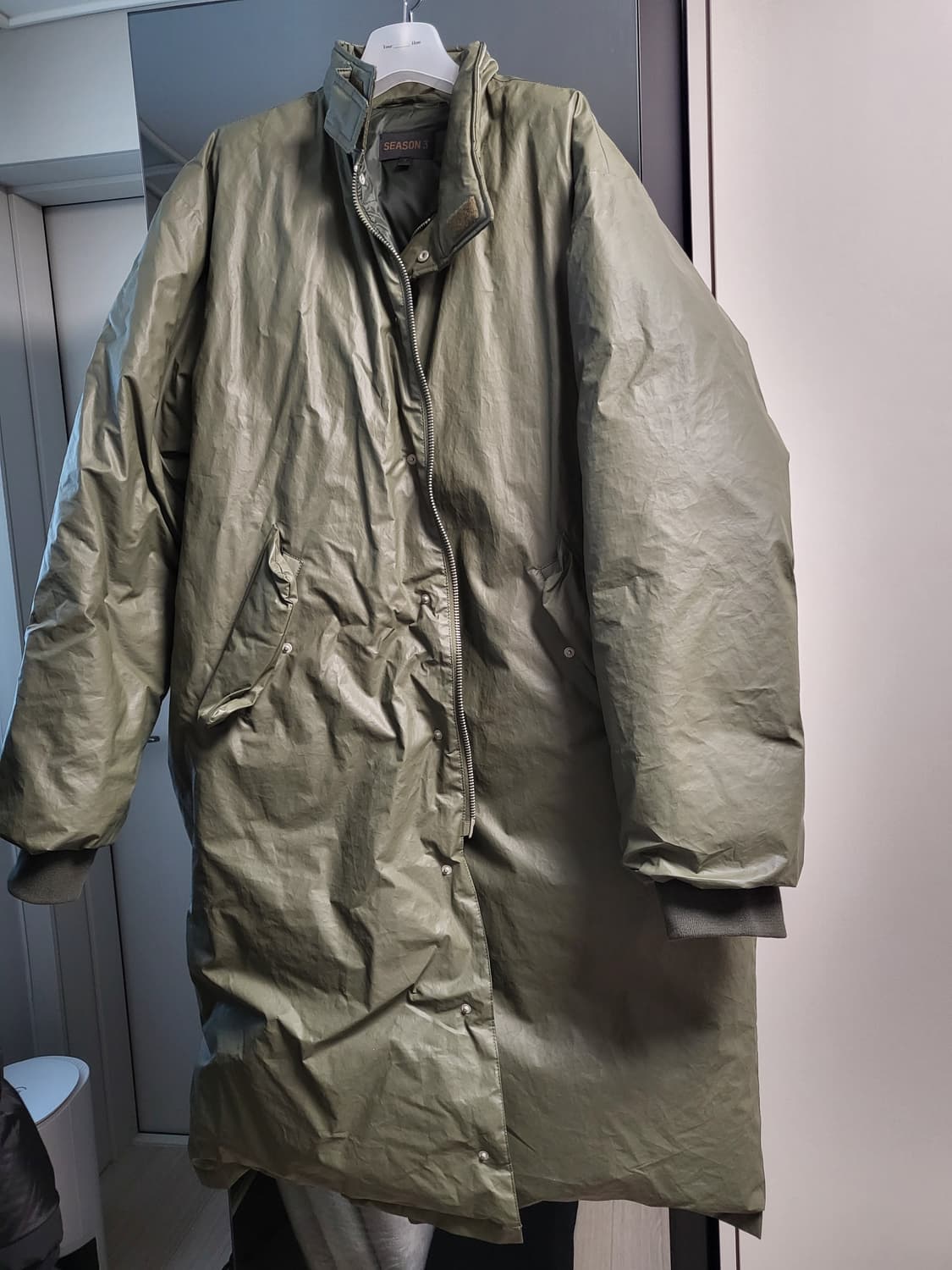 YEEZY SEASON 3 왁스패딩 카키  M 상품이미지1