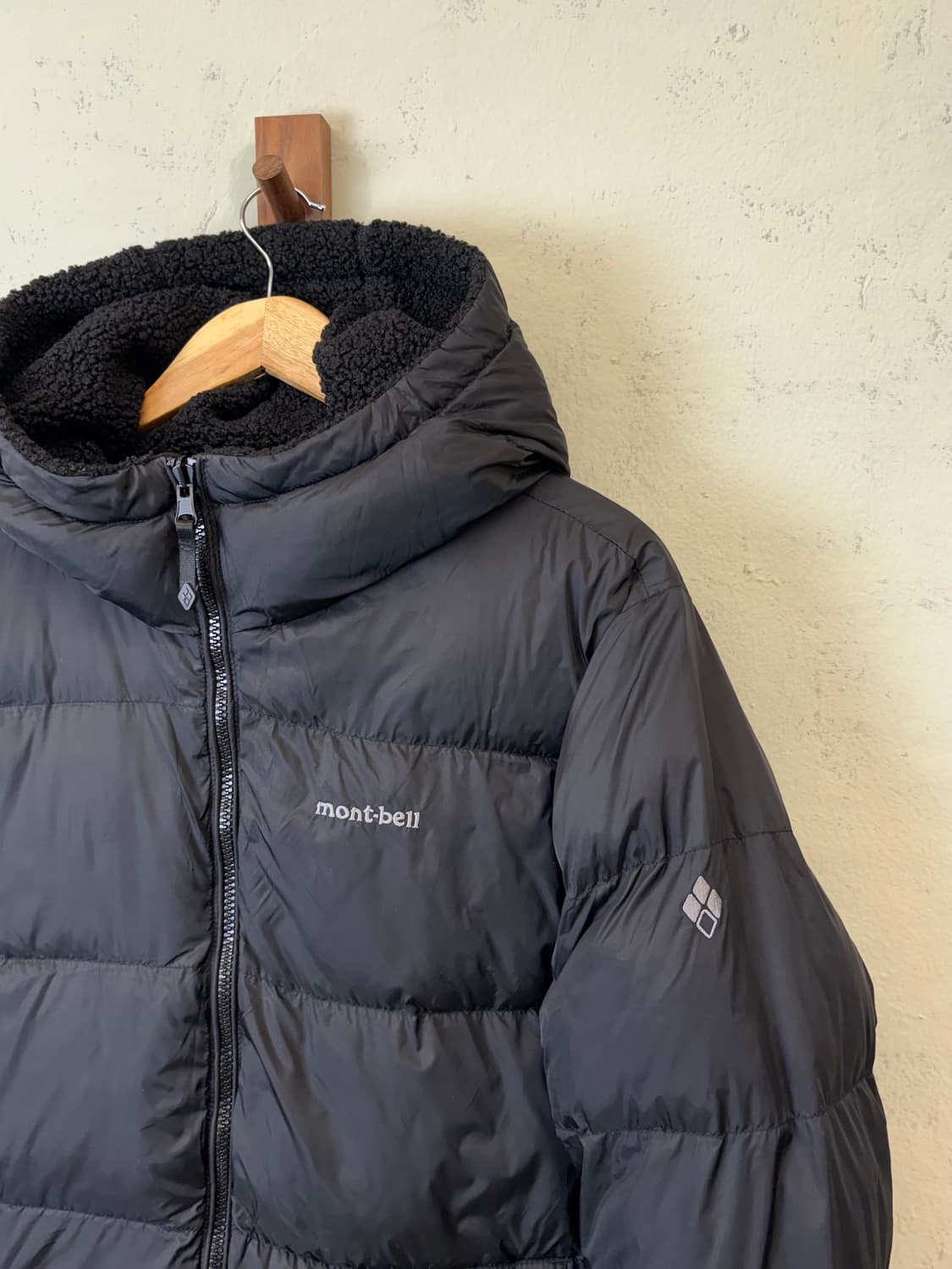 몽벨 신형 리버시블 패딩 블랙 상품이미지3