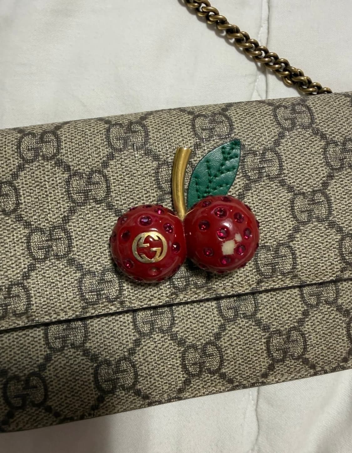 구찌 체리 GG 체인 카드지갑 크로스백 상품이미지3