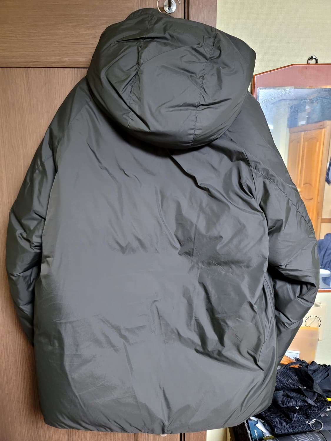 러프사이드 클라우드파카 다크올리브4 새상품 상품이미지1