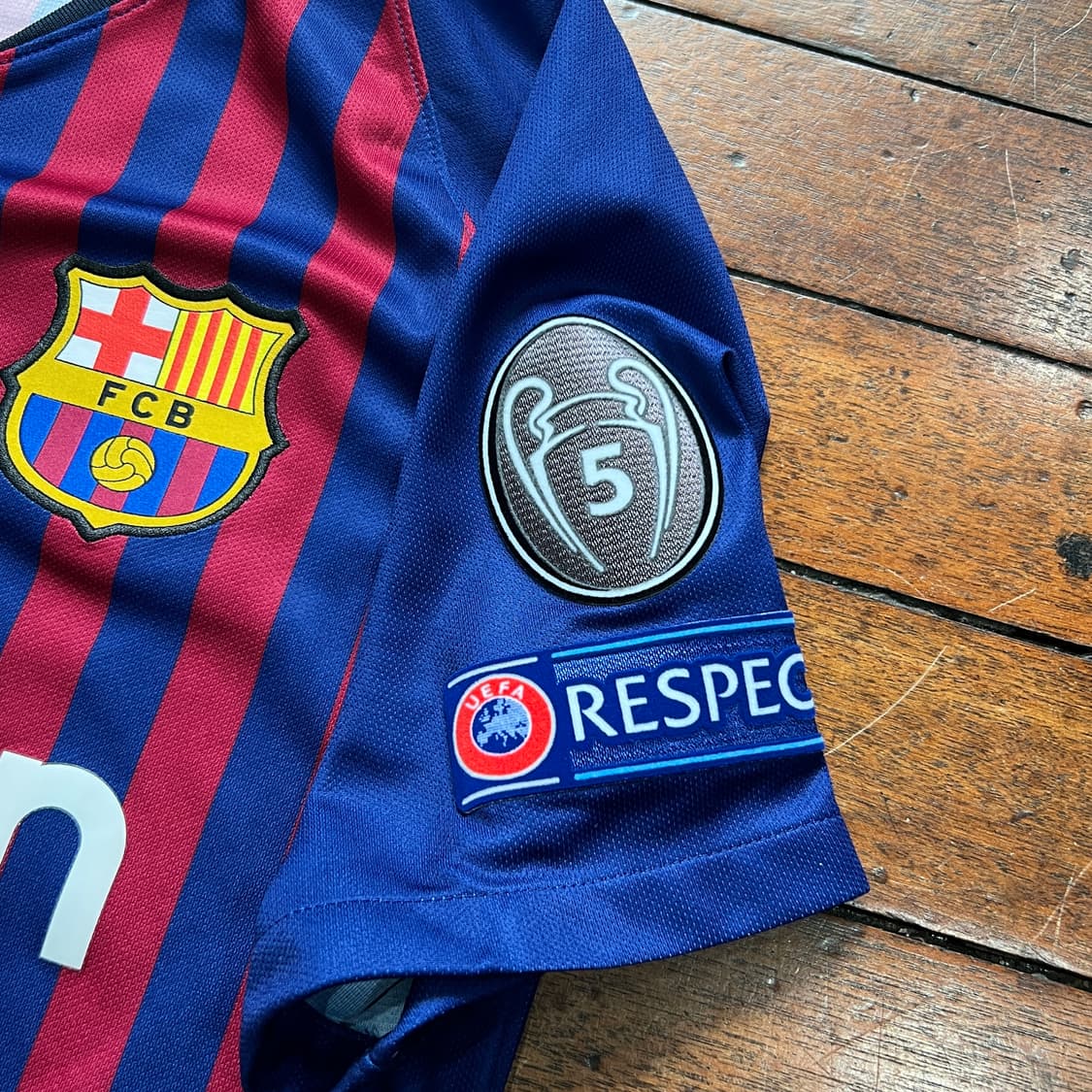 18/19 바르셀로나 챔스패치 메시 홈 유니폼 상품이미지2