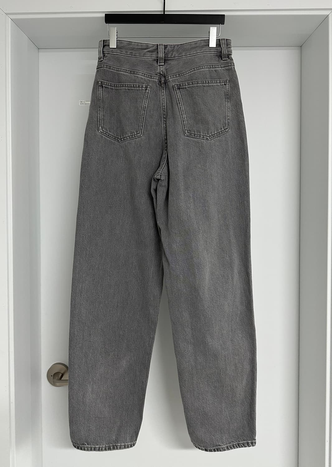 [COS 코스] 여성 흑청 테이퍼드 데님 상품이미지3