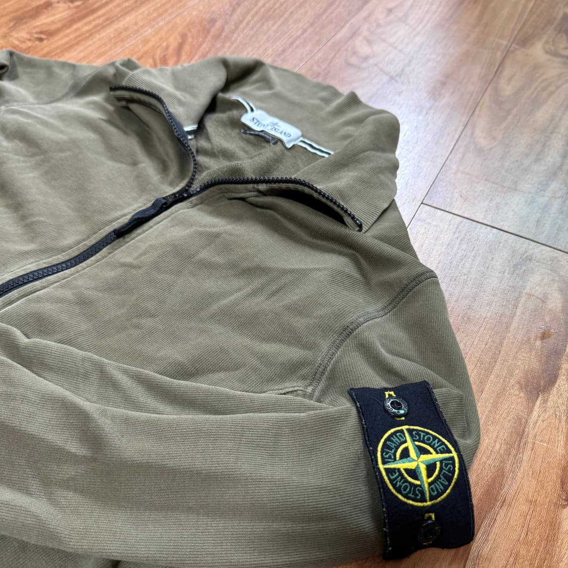 [L] 01SS 스톤아일랜드  카키 집업 상품이미지8