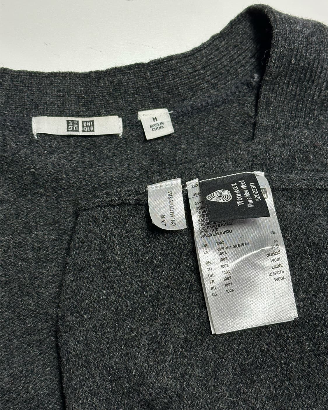 유니클로 울 100% 가디건 차콜 상품이미지3