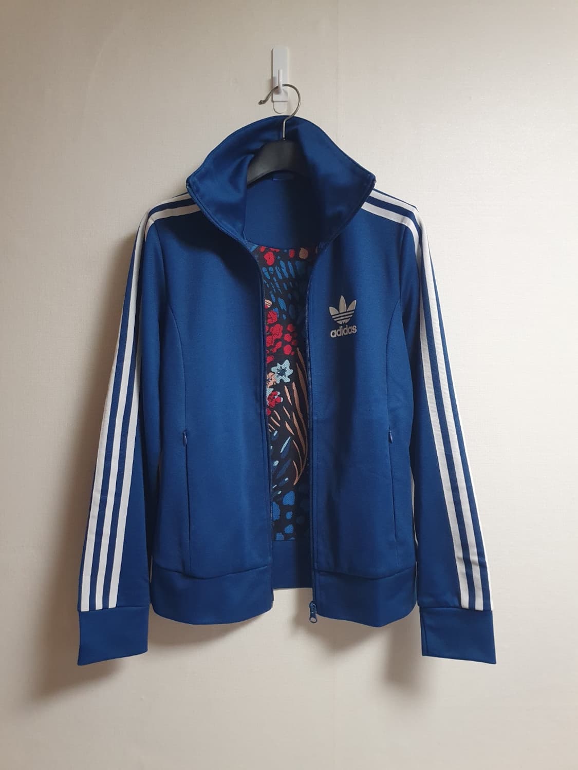 아디다스 유로파 트랙탑 플로럴 패턴 져지 사파이어 블루 90 상품이미지3
