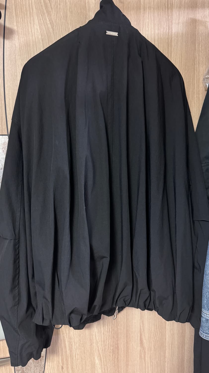 송지오옴므 25fw 앳지폴드 점퍼 48 상품이미지4