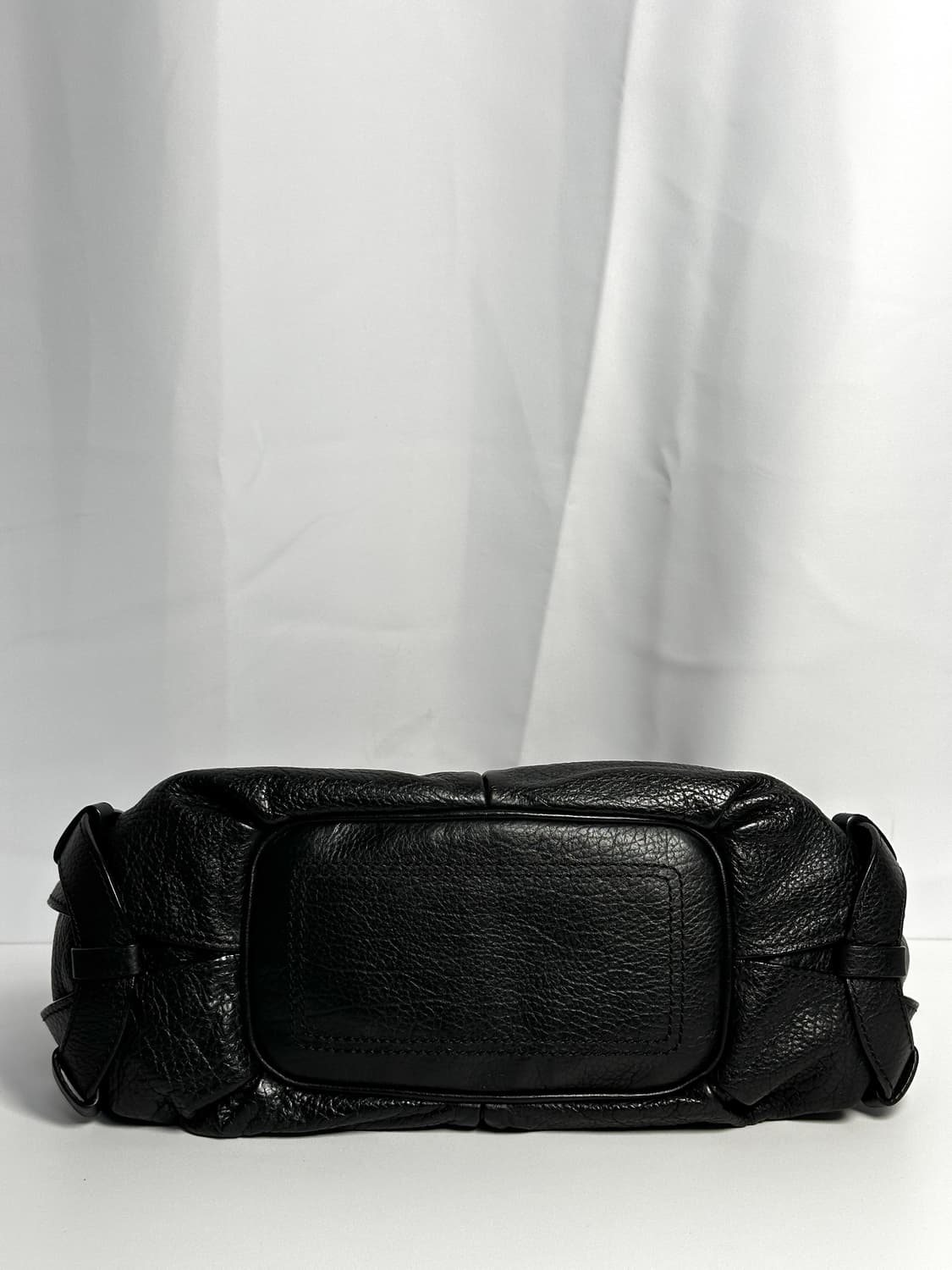 Celine 블랙 레더 숄더백 상품이미지7