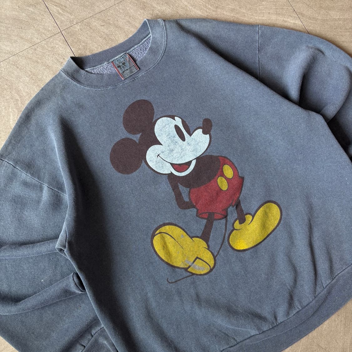 92년 미국 생산 디즈니 미키마우스 스웻셔츠 상품이미지2
